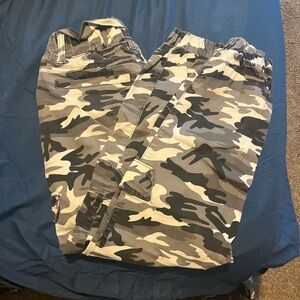 VIP Camouflage Women Jeans - Black, Gray, White